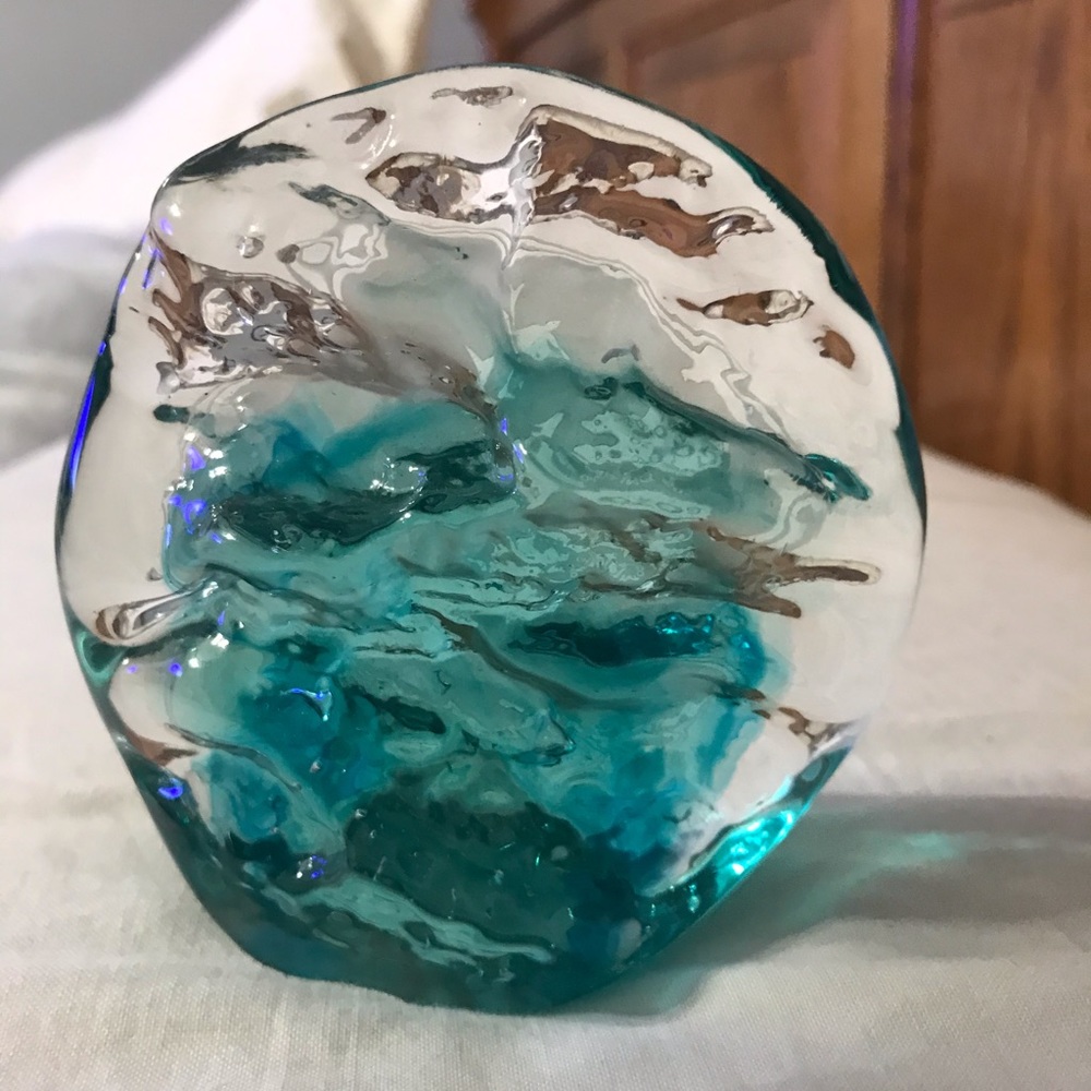 SOLD.  MDINA GLASS SCULPTURE PAPERWEIGHT MALTA
